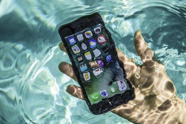 苹果iPhone7/三星S7/索尼Xperia XZ防水技术详解